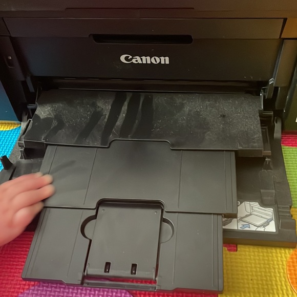 Ran out of regular printer paper and tried using old paper  ran out of ink Will come with paper. Used alittle.